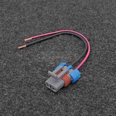 Liitin Johdoilla Walbro GST Pumpuille